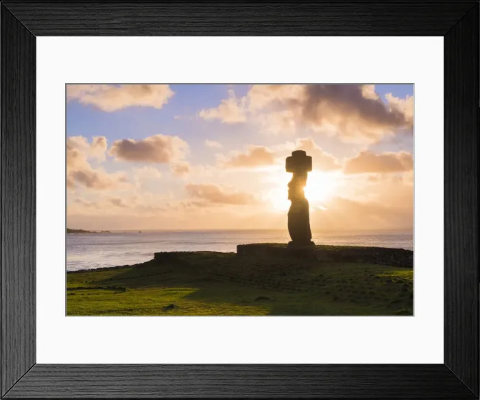 Framed Print : Moai heads of Easter Island, Rapa Nui National Park, UNESCO World Heritage Site Framed Print : Moai heads of Easter Island, Rapa Nui National Park, UNESCO World Heritage Site