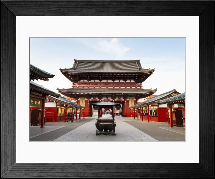 Framed Print : Sensoji Temple in Cherry blossom season, Tokyo, Japan, Asia Framed Print : Sensoji Temple in Cherry blossom season, Tokyo, Japan, Asia