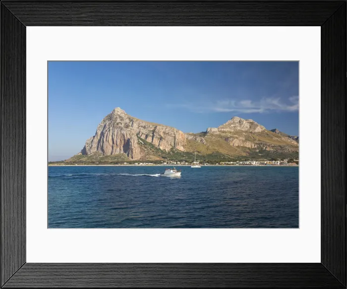 Framed Print : View across the bay to Monte Monaco and Pizzo di Sella, small boat returning to port Framed Print : View across the bay to Monte Monaco and Pizzo di Sella, small boat returning to port