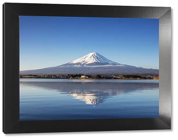Mount Fuji, 3776m, UNESCO World Heritage Site, and Kawaguchiko lake, Yamanashi Prefecture