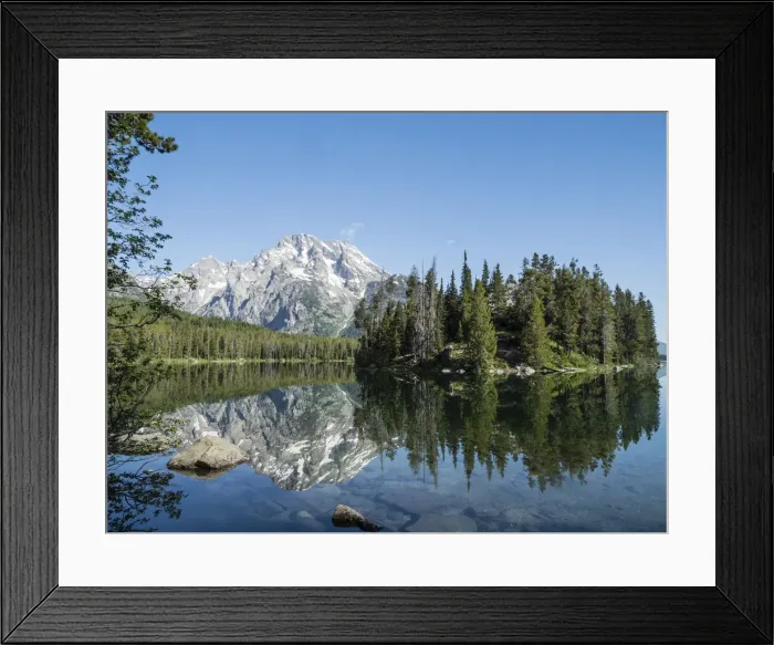 Framed Print : Snow-capped mountains reflected in the calm waters of Leigh Lake, Grand Teton National Framed Print : Snow-capped mountains reflected in the calm waters of Leigh Lake, Grand Teton National