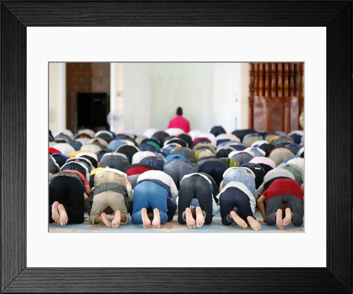 Framed Print : Al-Serkal Mosque, Muslim men praying at Friday prayers, Phnom Penh, Cambodia, Indochina Framed Print : Al-Serkal Mosque, Muslim men praying at Friday prayers, Phnom Penh, Cambodia, Indochina