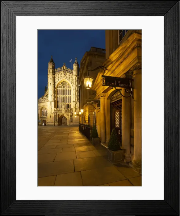 Framed Print : The Pump Room restaurant and Bath Abbey in Bath city centre, UNESCO World Heritage Site Framed Print : The Pump Room restaurant and Bath Abbey in Bath city centre, UNESCO World Heritage Site