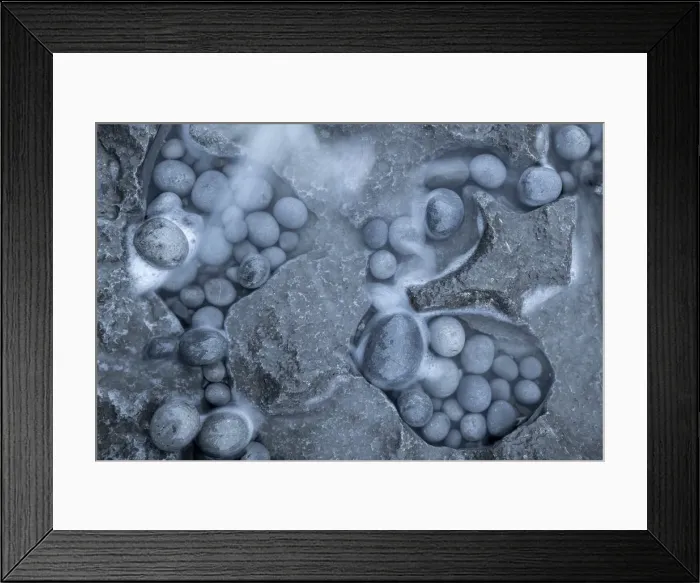 Framed Print : Pebble patterns on a rocky ledge, Nash Point, Wales, United Kingdom, Europe Framed Print : Pebble patterns on a rocky ledge, Nash Point, Wales, United Kingdom, Europe