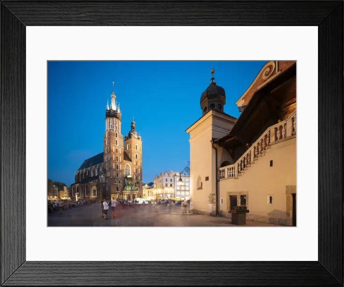 Framed Print : Exterior of Saint Marys Basilica (Bazylika Mariacka) in Market Square (Rynek Framed Print : Exterior of Saint Marys Basilica (Bazylika Mariacka) in Market Square (Rynek