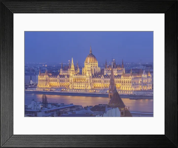 Framed Print : Sitting on the banks of the River Danube, the Hungarian Parliament Building dating Framed Print : Sitting on the banks of the River Danube, the Hungarian Parliament Building dating
