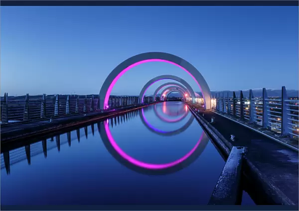 The Falkirk Wheel, connecting the Forth Clyde Canal to the Union Canal, Falkirk