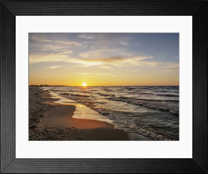 Framed Print : Baltic Sea at sunset, Mikoszewo, Pomeranian Voivodeship, Poland, Europe Framed Print : Baltic Sea at sunset, Mikoszewo, Pomeranian Voivodeship, Poland, Europe