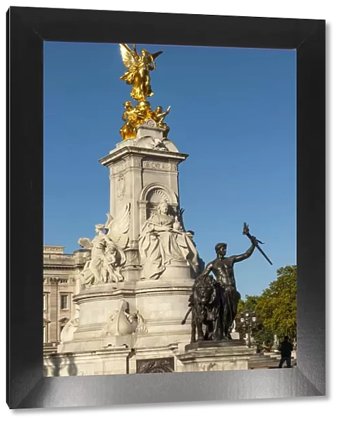 Queen Victoria Monument, Buckingham Palace, The Mall, London, England, United Kingdom