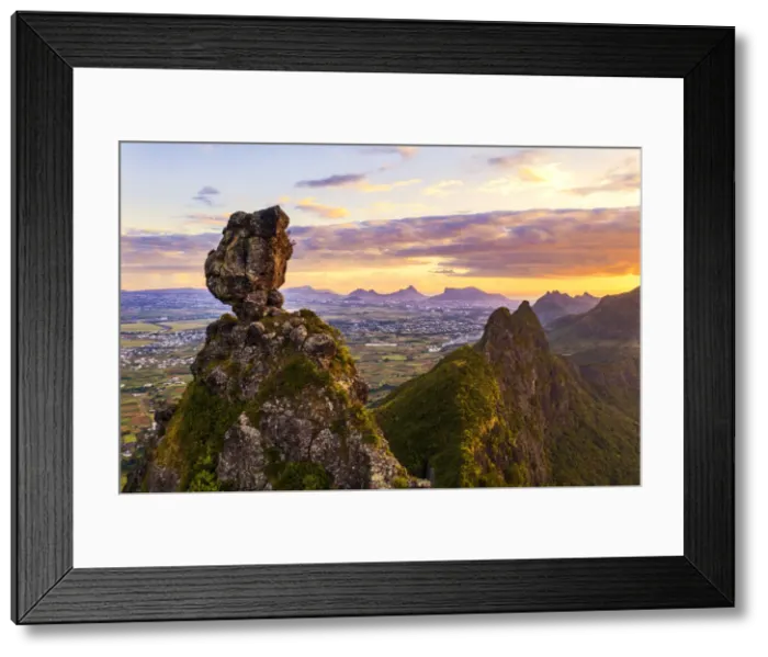 Framed Print : Pieter Both and Le Pouce mountain lit by the african sunset, aerial view, Moka Range Framed Print : Pieter Both and Le Pouce mountain lit by the african sunset, aerial view, Moka Range