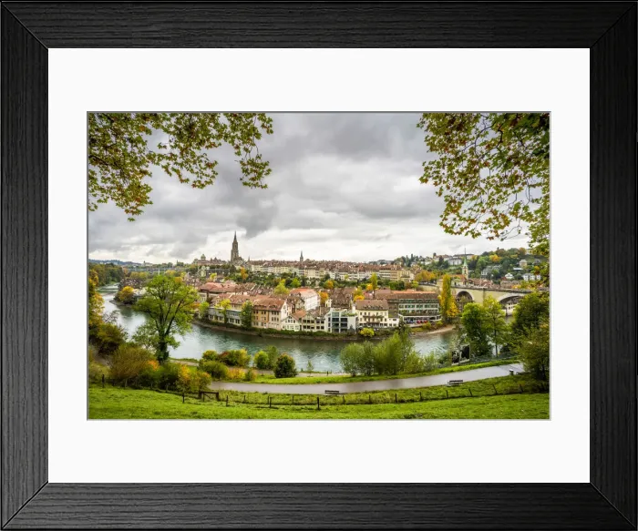 Framed Print : Aare River with Munster Cathedral and city centre in background, Bern, Canton Bern Framed Print : Aare River with Munster Cathedral and city centre in background, Bern, Canton Bern