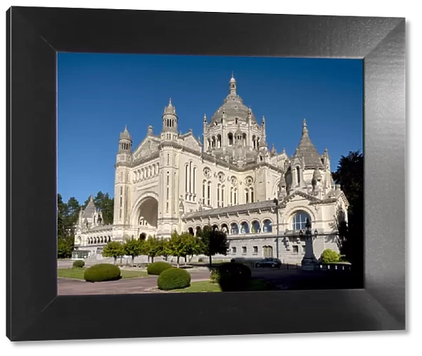 Basilica of Sainte-Therese de Lisieux, Lisieux, Calvados, Normandy, France, Europe