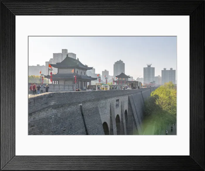 Framed Print : View of the ornate City Wall of Xi an, Shaanxi Province, Peoples Republic Framed Print : View of the ornate City Wall of Xi an, Shaanxi Province, Peoples Republic
