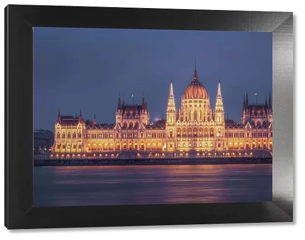 Hungarian Parliament at twilight, Budapest, Hungary, Europe