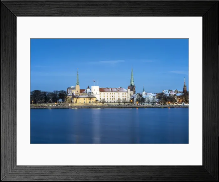 Framed Print : Rigas skyline and President Castle at night in winter, Old Town, UNESCO World Framed Print : Rigas skyline and President Castle at night in winter, Old Town, UNESCO World