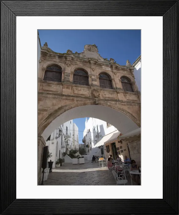 Framed Print : A Baroque style arch in the Centro Storico of the medieval city of Ostuni, Puglia, Italy Framed Print : A Baroque style arch in the Centro Storico of the medieval city of Ostuni, Puglia, Italy
