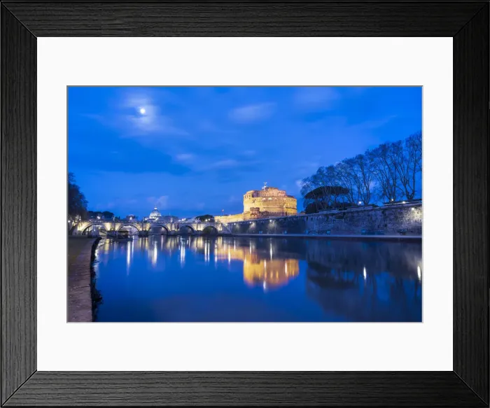 Framed Print : Moonlight at dusk on River Tiber, Ponte and Castel Sant Angelo Framed Print : Moonlight at dusk on River Tiber, Ponte and Castel Sant Angelo