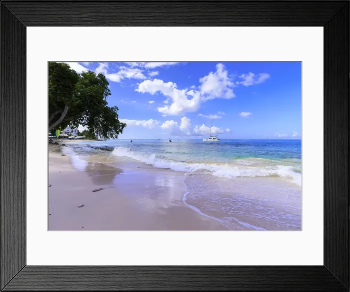Framed Print : Paynes Bay, small boats off fine pale pink sand beach, turquoise sea Framed Print : Paynes Bay, small boats off fine pale pink sand beach, turquoise sea