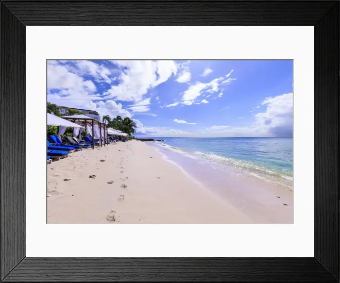 Framed Print : Paynes Bay, luxury sun loungers and cabanas on fine pale pink sand beach Framed Print : Paynes Bay, luxury sun loungers and cabanas on fine pale pink sand beach