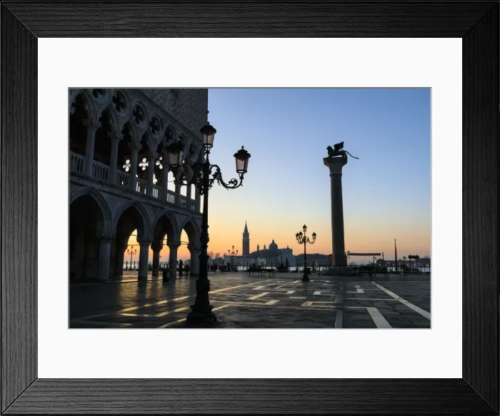 Framed Print : Blue hour, before sunrise in winter, Doges Palace, Piazzetta San Marco, Venice Framed Print : Blue hour, before sunrise in winter, Doges Palace, Piazzetta San Marco, Venice