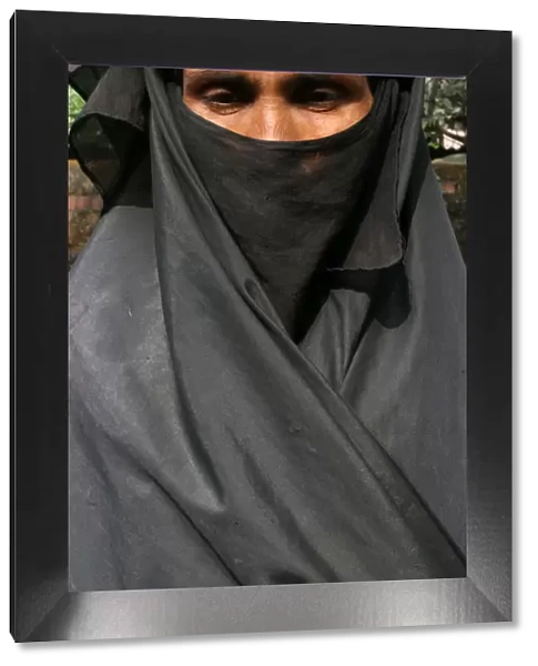 Woman wearing a black Islamic burqa, Bariali, Gazipur, Bangladesh, Asia