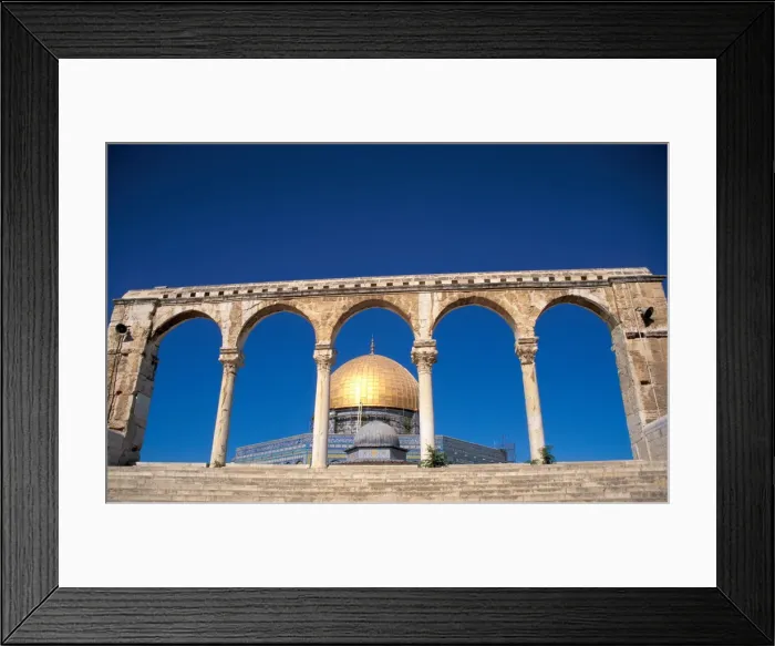 Framed Print : A Qanatir in front of the Dome of the Rock, UNESCO World Heritage Site, Old City Framed Print : A Qanatir in front of the Dome of the Rock, UNESCO World Heritage Site, Old City