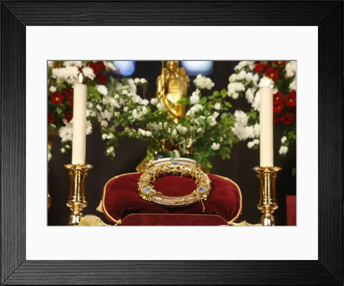 Framed Print : Crown of Thorns, Christs Passion relics at Notre Dame cathedral, Paris, France Framed Print : Crown of Thorns, Christs Passion relics at Notre Dame cathedral, Paris, France