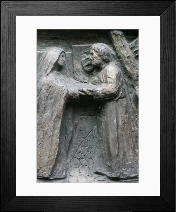 Framed Print : Sculpture of Jesus meeing his mother on the Via Dolorosa on the Notre Dame door Framed Print : Sculpture of Jesus meeing his mother on the Via Dolorosa on the Notre Dame door