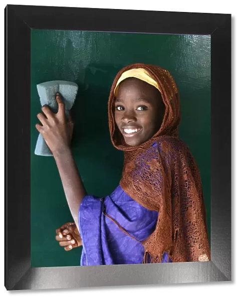 Senegal schoolgirl, Popenguine, Thies, Senegal, West Africa, Africa