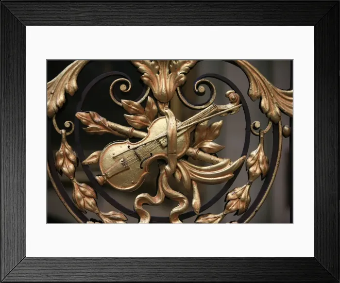 Framed Print : Sculpture in Notre-Dame church, Bordeaux, Gironde, Aquitaine, France, Europe Framed Print : Sculpture in Notre-Dame church, Bordeaux, Gironde, Aquitaine, France, Europe