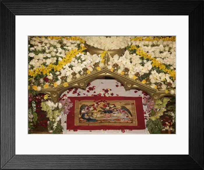 Framed Print : Christian Orthodox Easter week celebration in Saint Stephane Greek Orthodox cathedral Framed Print : Christian Orthodox Easter week celebration in Saint Stephane Greek Orthodox cathedral