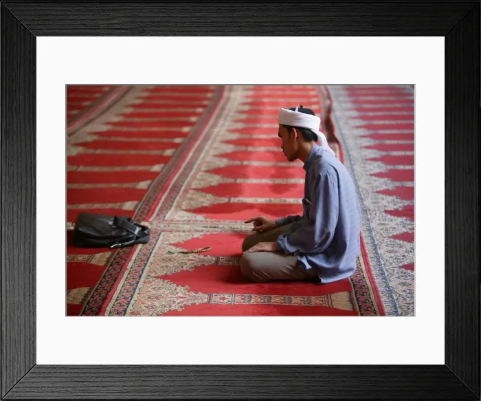 Framed Print : Indonesian visitor at Sultan Hassan mosque, Cairo, Egypt, North Africa, Africa Framed Print : Indonesian visitor at Sultan Hassan mosque, Cairo, Egypt, North Africa, Africa