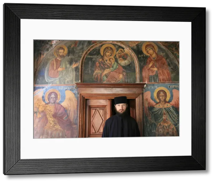Framed Print : Serbian monk at Koutloumoussiou monastery, UNESCO World Heritage Site, Mount Athos Framed Print : Serbian monk at Koutloumoussiou monastery, UNESCO World Heritage Site, Mount Athos