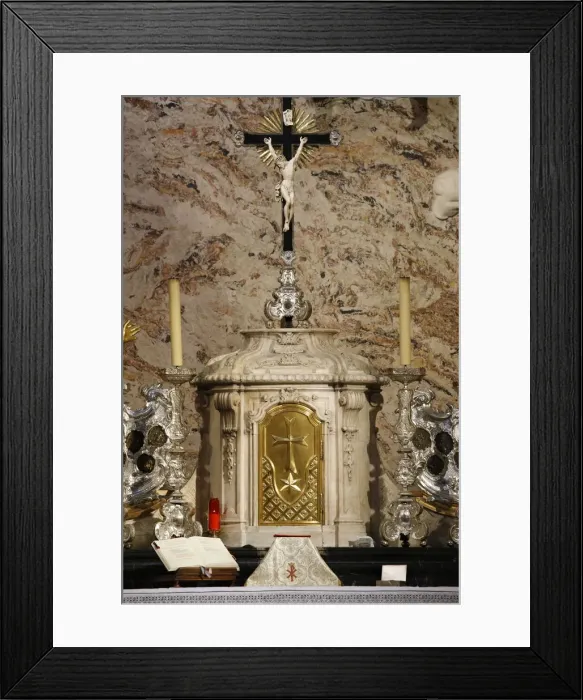Framed Print : Tabernacle, Karlskirche (St. Charless Church), Vienna, Austria, Europe Framed Print : Tabernacle, Karlskirche (St. Charless Church), Vienna, Austria, Europe