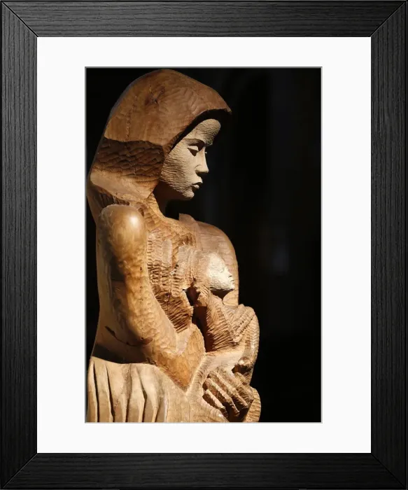 Framed Print : Wood sculpture of Virgin and Child, Paris, France, Europe Framed Print : Wood sculpture of Virgin and Child, Paris, France, Europe