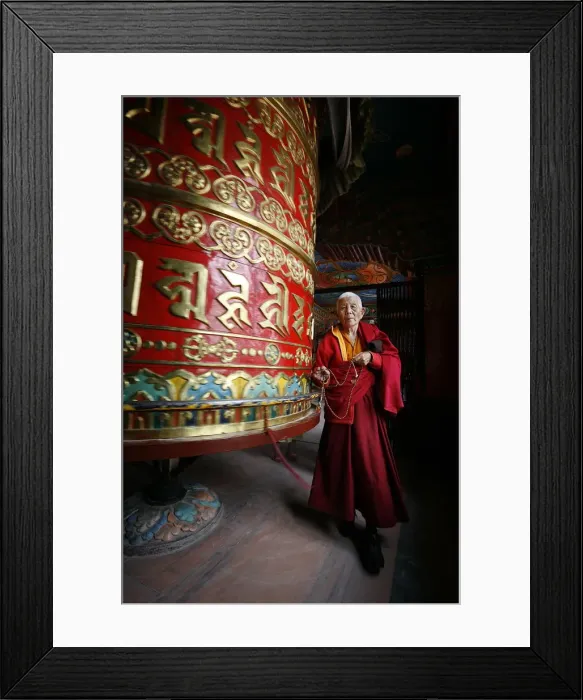 Framed Print : Woman and prayer wheel, Bodhnath Stupa, Kathmandu, Nepal, Asia Framed Print : Woman and prayer wheel, Bodhnath Stupa, Kathmandu, Nepal, Asia