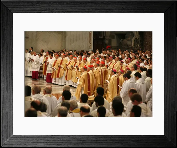 Framed Print : Easter Thursday Mass in St. Peters Basilica, Vatican, Rome, Lazio, Italy, Europe Framed Print : Easter Thursday Mass in St. Peters Basilica, Vatican, Rome, Lazio, Italy, Europe