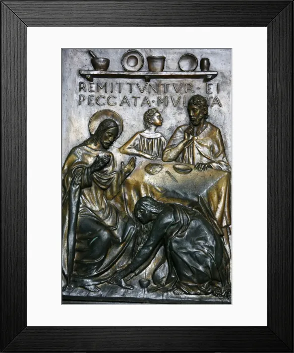 Framed Print : Sculpture of Jesus, Simon the Pharisee and the sinner who washed Jesuss feet, St