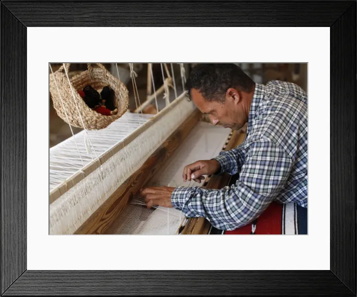 Framed Print : Weaver, Midoun, Tunisia, North Africa, Africa Framed Print : Weaver, Midoun, Tunisia, North Africa, Africa