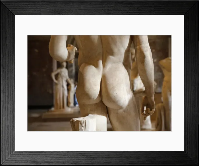 Framed Print : Detail of a statue in the Louvre Museum, Paris, France, Europe Framed Print : Detail of a statue in the Louvre Museum, Paris, France, Europe