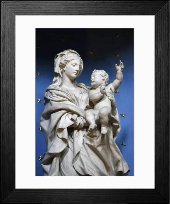 Framed Print : Virgin and Child, Paris, France, Europe Framed Print : Virgin and Child, Paris, France, Europe