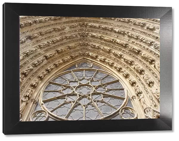 Marys gate rose window, Reims Cathedral, UNESCO World Heritage Site, Reims, Marne