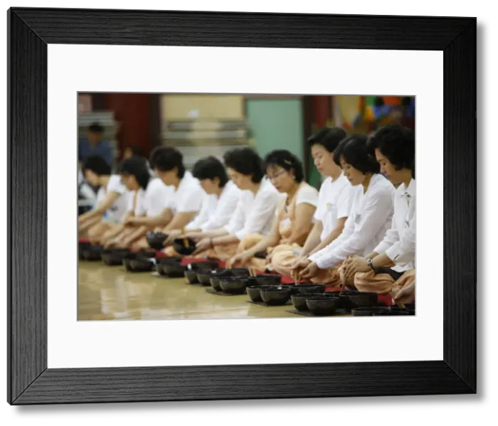 Framed Print : Buddhist meal with traditional bowls, Seoul, South Korea, Asia Framed Print : Buddhist meal with traditional bowls, Seoul, South Korea, Asia