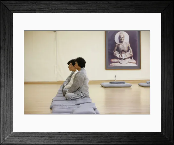 Framed Print : Zen meditation, Seoul, South Korea, Asia Framed Print : Zen meditation, Seoul, South Korea, Asia