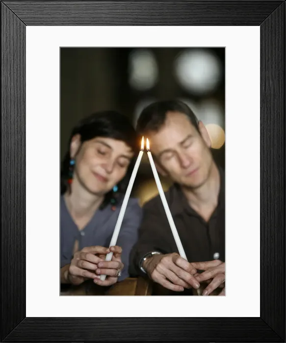 Framed Print : Couple in church, Paris, France, Europe Framed Print : Couple in church, Paris, France, Europe