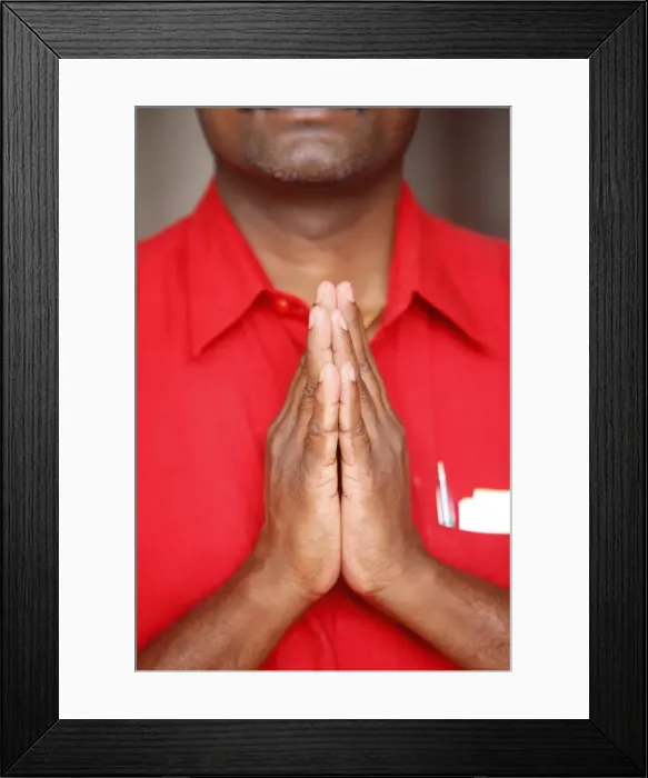 Framed Print : Prayer in Hindu temple, Dubai, United Arab Emirates, Middle East Framed Print : Prayer in Hindu temple, Dubai, United Arab Emirates, Middle East