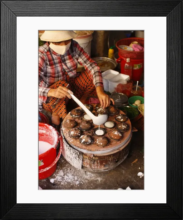 Framed Print : Vietnamese pancakes in a street market, Mui Ne, Bin Thuan, Vietnam, Indochina Framed Print : Vietnamese pancakes in a street market, Mui Ne, Bin Thuan, Vietnam, Indochina