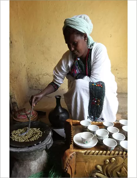 Ethiopian coffee ceremony, Lalibela, Wollo, Ethiopia, Africa