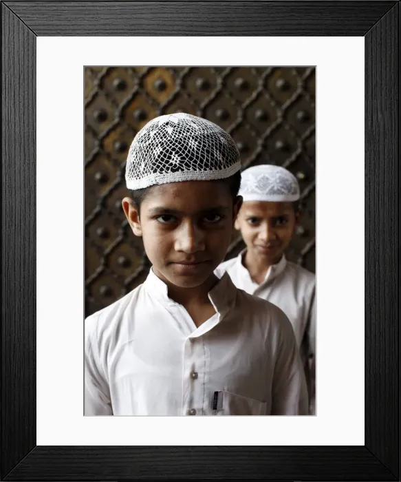 Framed Print : Muslim boys in Jamma Masjid (Delhi Great Mosque), Delhi, India, Asia Framed Print : Muslim boys in Jamma Masjid (Delhi Great Mosque), Delhi, India, Asia