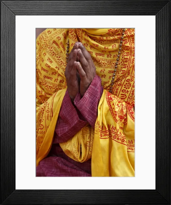 Framed Print : Hindu prayer in Parmath, Rishikesh, Uttarakhand, India, Asia